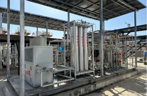 有研工研院研制的可提取99.999%以上高纯氦气的氢氦分离装置投入运行