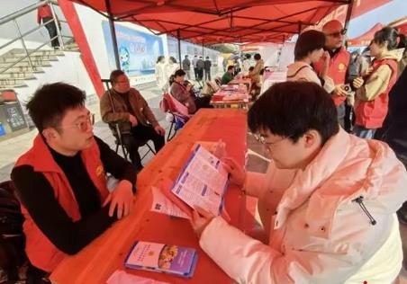 福建多地工会开展“春风行动” 助力企业与劳动者“双向奔赴”