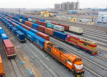 今年内蒙古二连浩特铁路口岸通行中欧班列突破500列