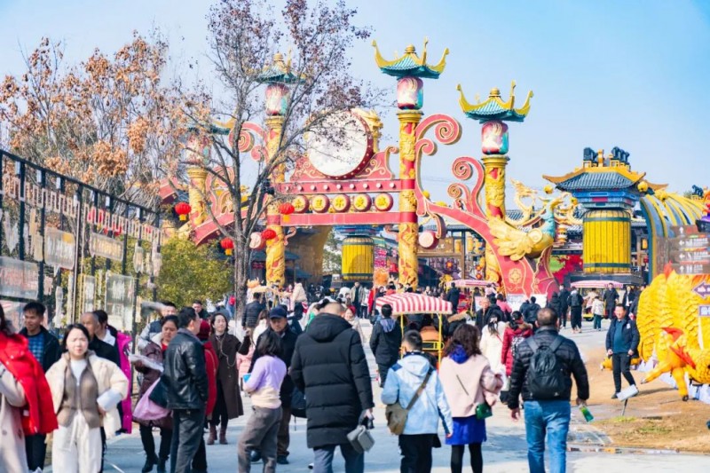 为文旅热“添柴加火”，微众银行微众企业 助力旅游行业中小微企业活力升腾