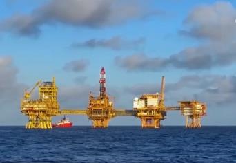 我国发展清洁能源底气足 “四星连珠”海上天然气田生产集群形成