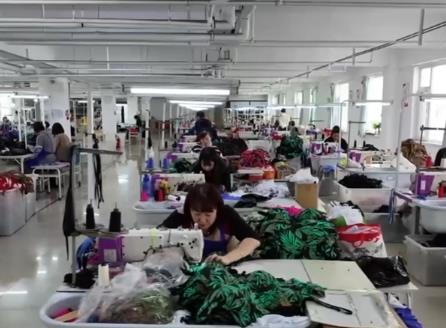 小泳装“智造”大市场 数字化赋能产业升级助推“精益求精”