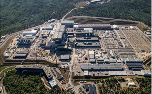 中国承担！全球最大“人造太阳”主机安装合同签订