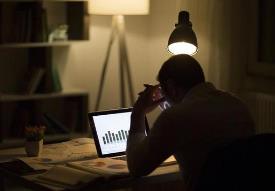 三部门联合发布典型案例破题“隐形加班”认定难