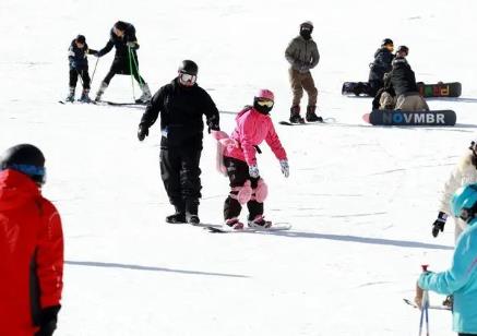 河南冰雪运动的“热辣滚烫”
