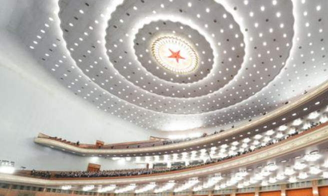 “中国为世界经济注入新动力”——中国两会吸引世界目光