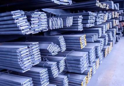 钢价急跌错失“金三” 拐点何时到来？