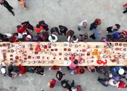 赏美景、看民俗、放风筝、品美食 “花式”消费场景激活经济勃勃生机