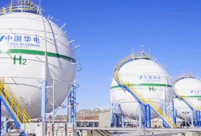 各地多种模式持续开发利用风光水等资源 清洁能源建设跑出“加速度”