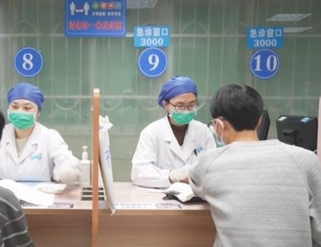 “降”负担、“升”价值 医疗服务价改红利惠及患者与医生