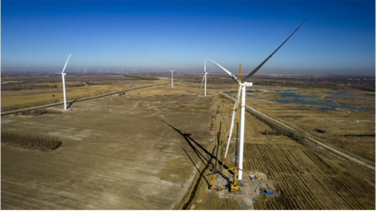 大庆油田多能融合“绿动”生产 自消纳风电项目并网8万千瓦