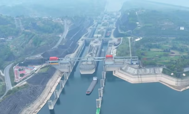 三峡船闸首季货运量破3000万吨