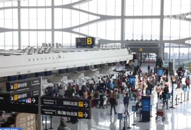 国内游人数创新高、入境游持续火热 我国旅游业增长潜力大活力足