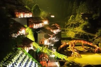 假期旅游多项数据创新高 凸显旅游业充足活力与潜力