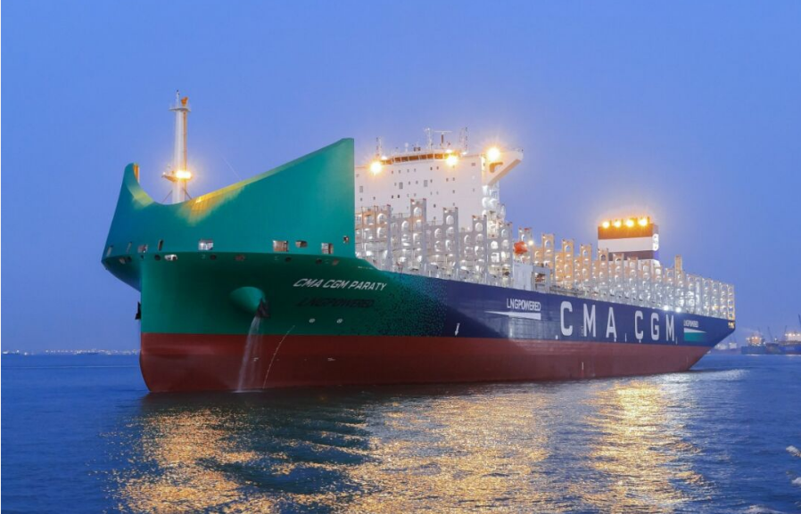 沪东中华建造的13000TEU LNG双燃料动力大型集装箱船“达飞 帕拉蒂”号命名交付