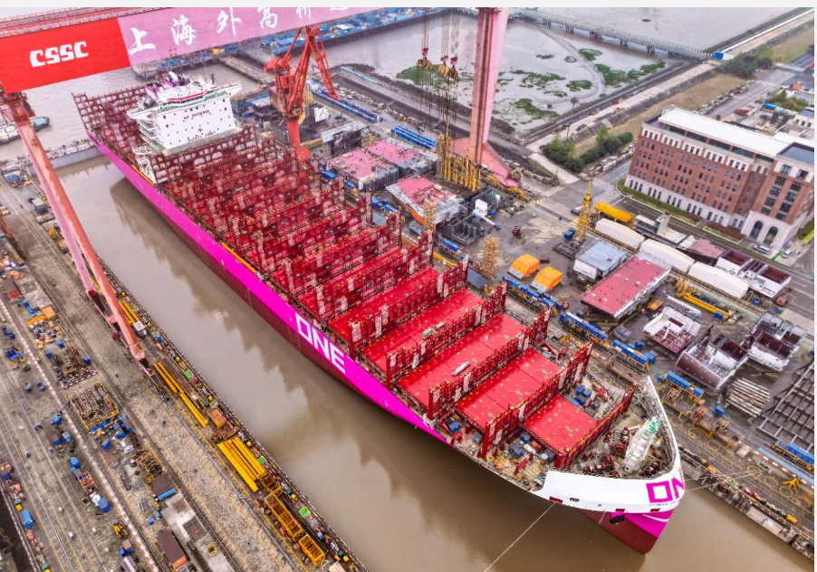 外高桥造船2号船坞迎来第100批次出坞节点