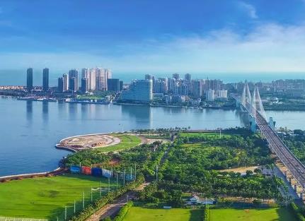 自贸港建设带动海南单季度进出口首次突破600亿元