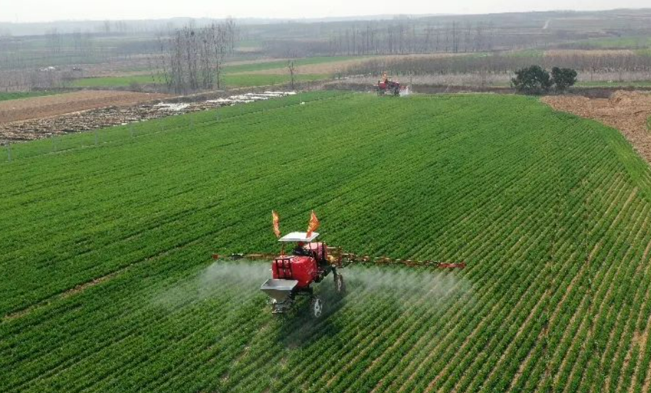 山东：智慧春耕科技支撑打下丰收基础