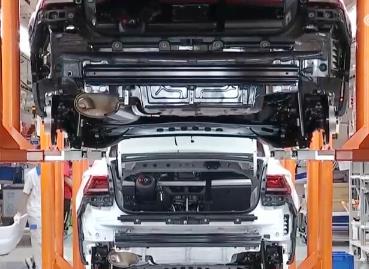 透过数据看新能源乘用车渗透率爆发式提升 相关产业链蓬勃发展