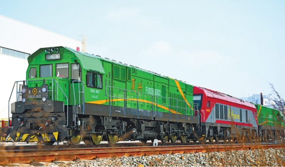 首批“绿色”复兴号调车机车投用