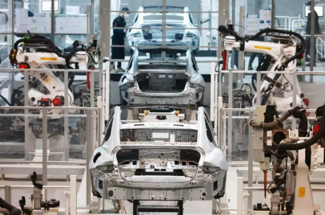 走进小米汽车工厂，看中国“智”造力量