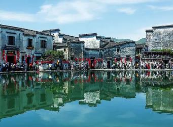 县域旅游受欢迎 小城市迎来出游热