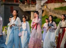 商家“花式”促销，“五一”消费预热