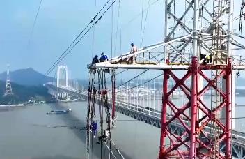 国内首个“交改直”输电工程竣工投运