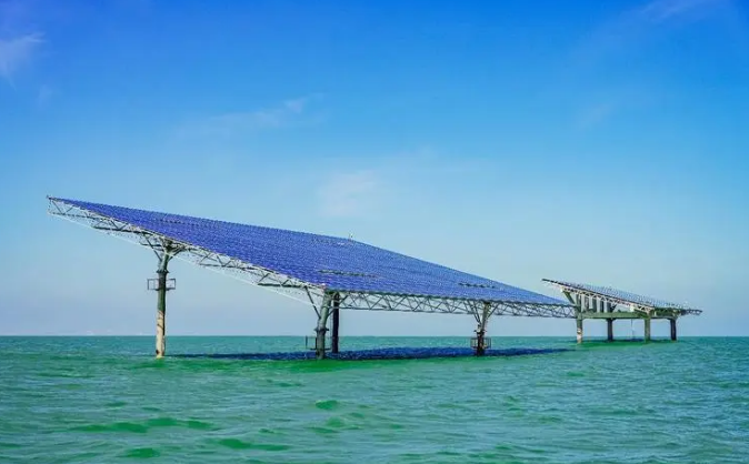 全国最大海上光伏项目获批落地连云港