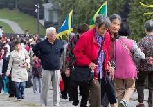 产业融合视角下老年旅游发展路径探索