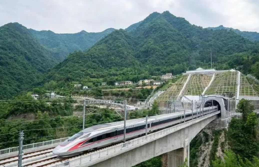 武铁加推高铁旅游计次票方便旅客出游