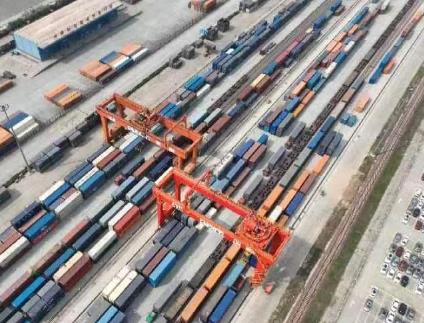 中欧班列（郑州）今年已突破700列 累计开行超8400列