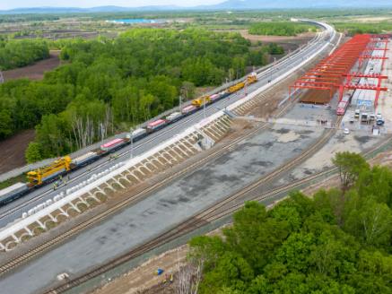 向北再延伸！我国在建最北高铁哈伊高铁启动铺轨