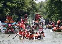 端午假期“新中式”出游项目受关注 龙舟观赛、汉服妆造均可体验