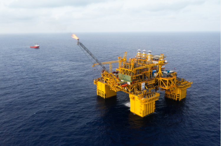 科技创新铸利剑 挺进深海采油气