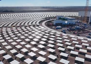 全球首个“双塔一机”光热储能电站进入调试阶段