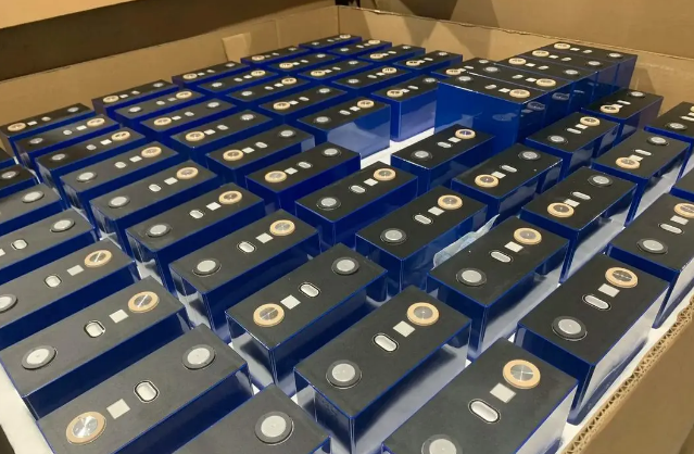 磷酸铁锂厂商“出海”劲头足