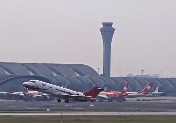 国产商用飞机ARJ21“环青藏高原”演示飞行开启