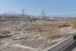 新疆首条跨沙漠铁路750千伏超高压输变电工程全线贯通