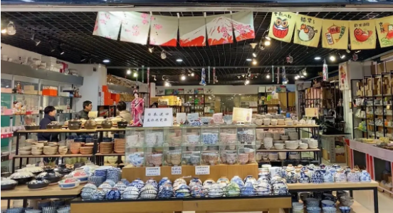 “世界超市”何以“长红”？