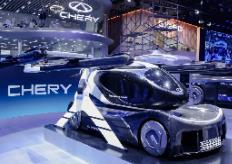 车企密集布局低空经济领域