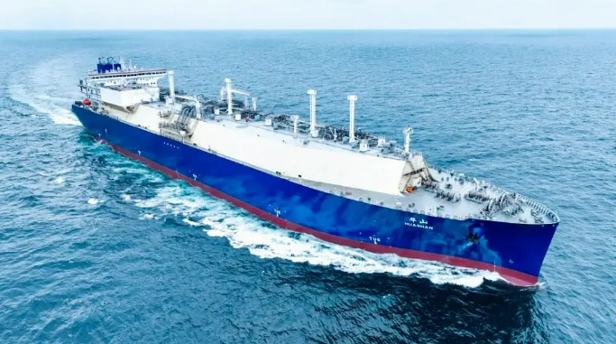 “绿能珠”交付 我国再添一艘海上巨轮