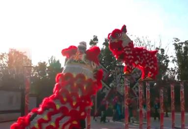 “非遗+”添“彩”年货市场 “花”样十足迎新春