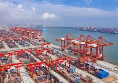 内河航道焕发青春 江海港口联通世界