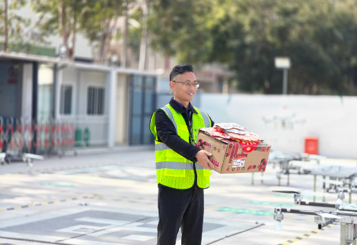 年货“空中来” 无人机飞出新场景
