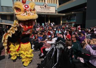 文旅市场热潮涌动 服务贸易释放新动能