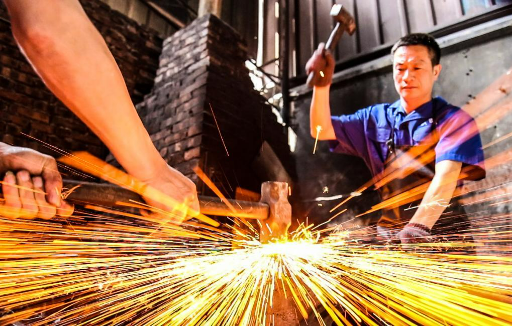 从“粗打铁”到“细打磨”，“菜刀小镇”锻打出200亿元大产业