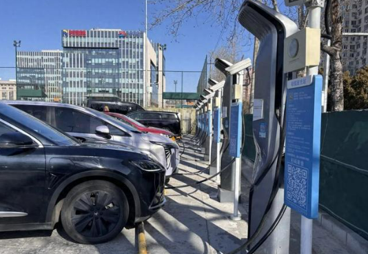 “1秒钟充电1公里” 北京今年将建成千座超充站