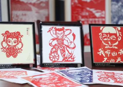 桃花江剪纸遇上“顶流”哪吒 创新助力非遗传承