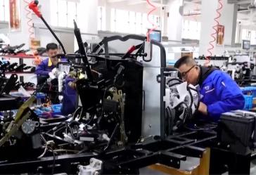 春耕备耕时节 农机市场内销与出口两旺